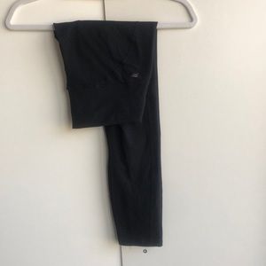 Fabletics black 7/8 leggings